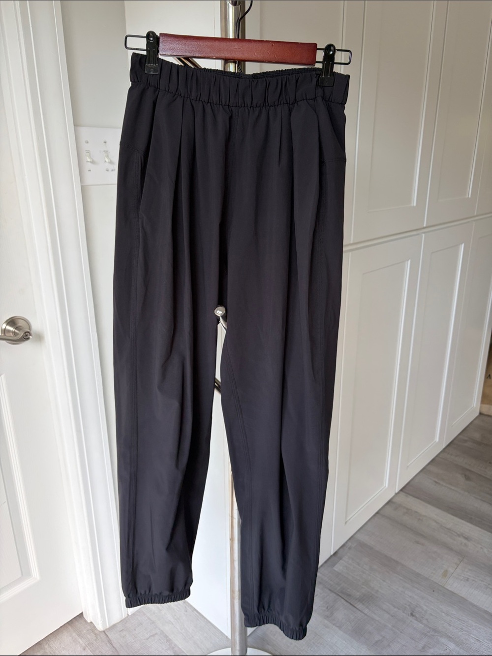 lululemon athletica Black Track Jogger Pants, Size 4.